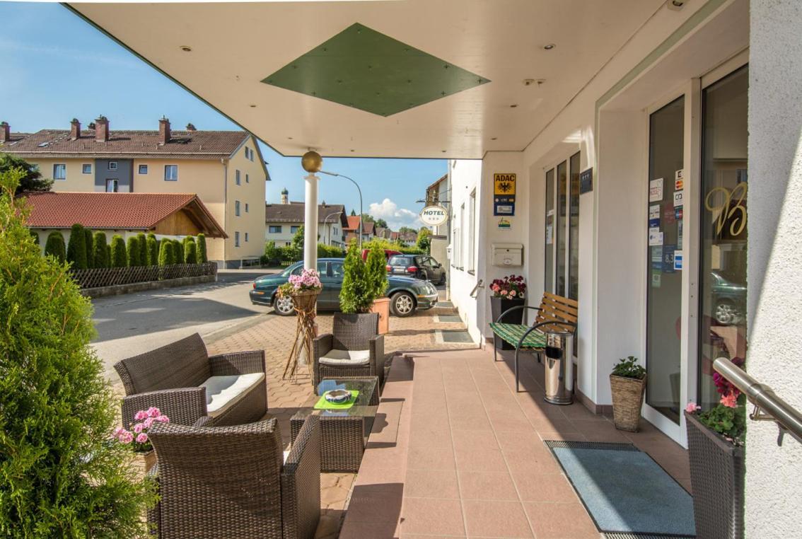Hotel St. Martin Marktoberdorf Extérieur photo